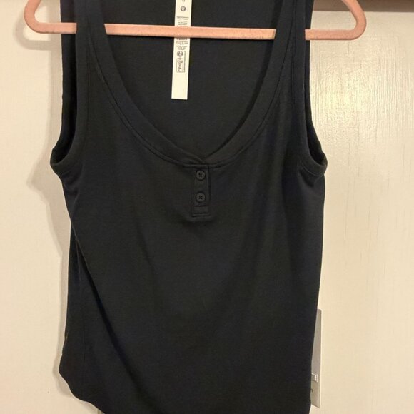lululemon athletica Tops - NEW WITH TAGS LULULEMON BLACK HOLD TIGHT HENLEY TANK SZ 12 SOFT